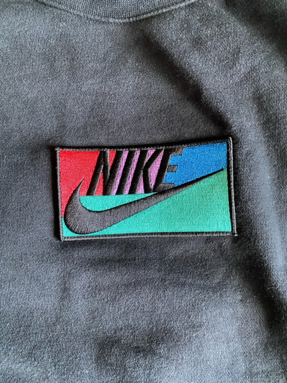 Black Nike pullover - Picture 2 of 3